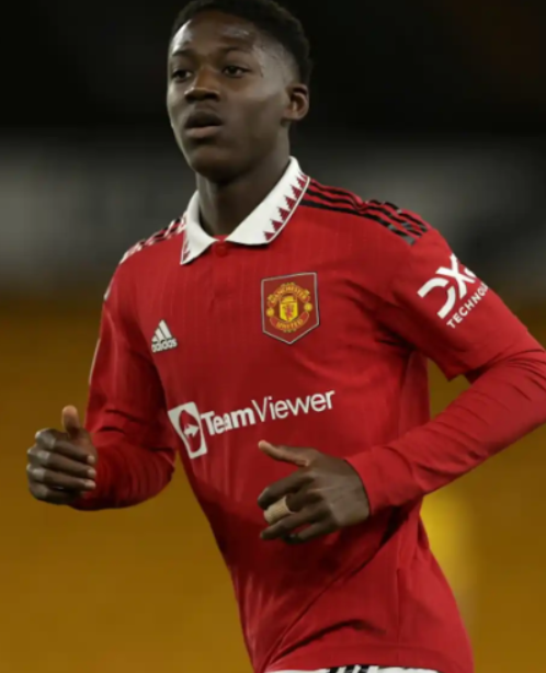 梅努转会动态:那不勒斯成首选,多方博弈待定局