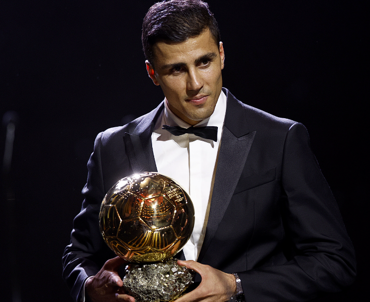 罗德里展望世界杯：西班牙志在夺冠，团结与进步成制胜法宝